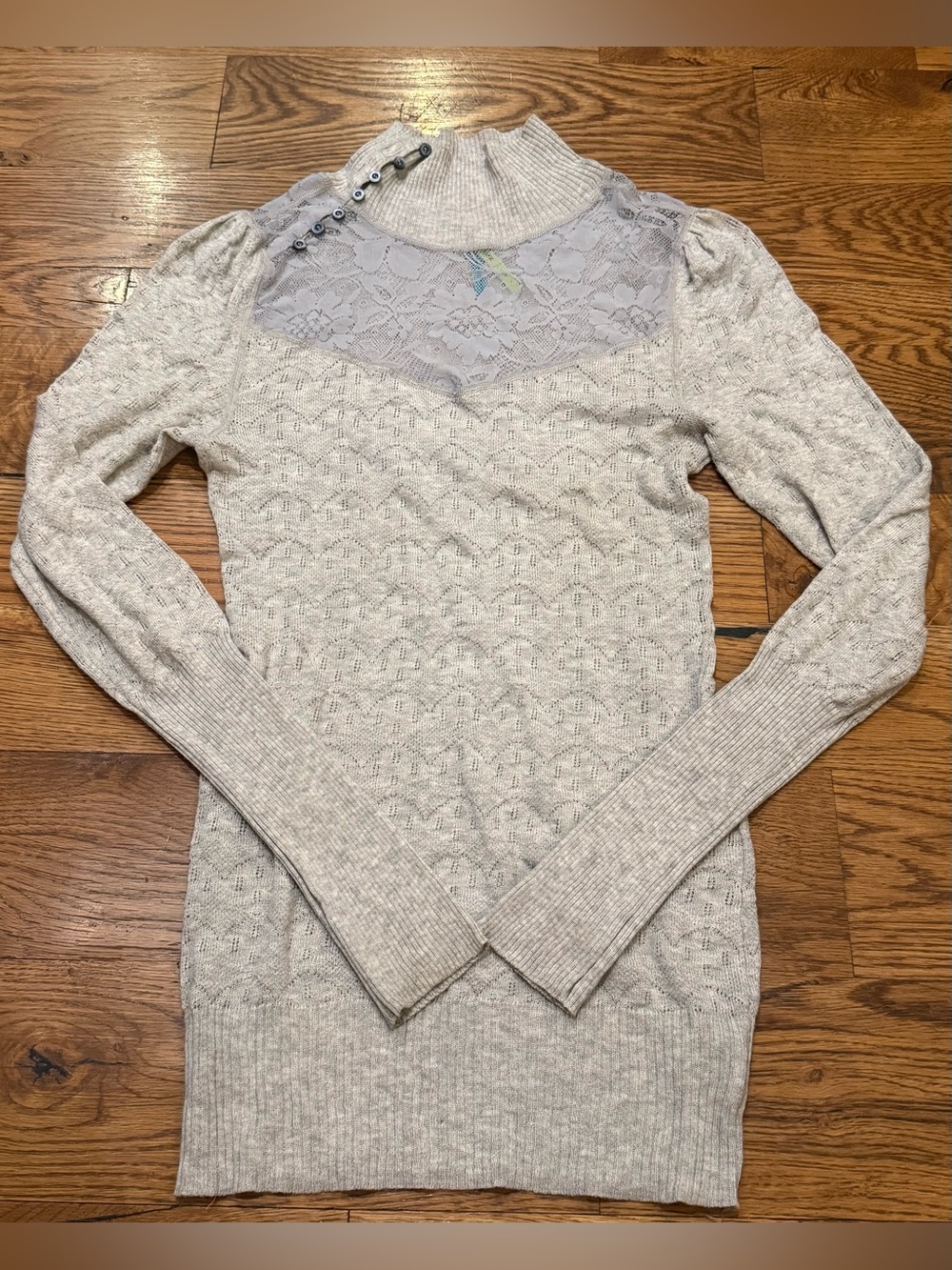 Free People. Victorian Puff Sleeve Lace Pointelle Stitch Tunic Sweater. Gray. L.
